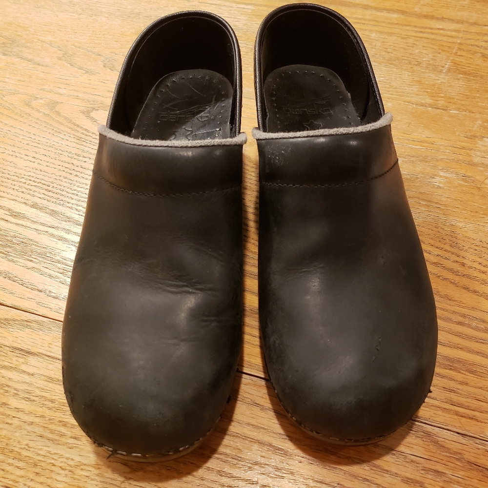 Black Leather Clogs Professional Nursing Shoes 39 US Size 8.5 Women's Dansko
